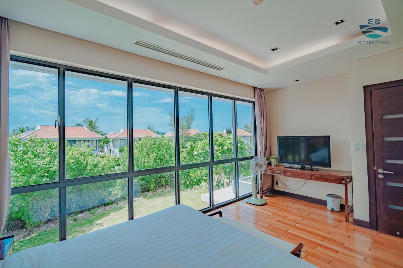 Emblem Sea 3 Bedroom Villas Da Nang Bagian luar foto